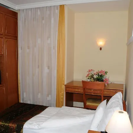 Makpetrol Hotel 3*